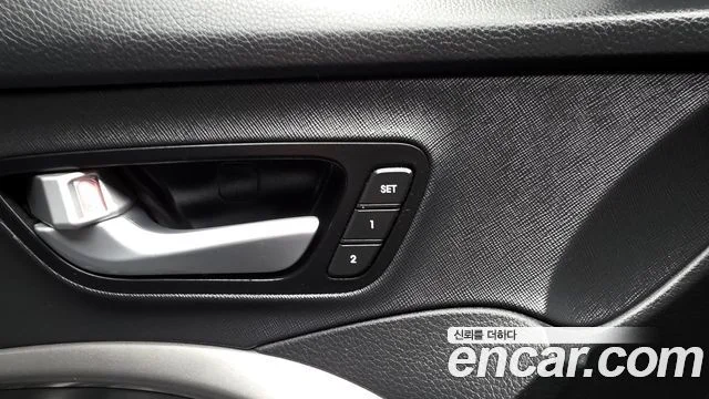 2015 Hyundai Santa Fe (DM)