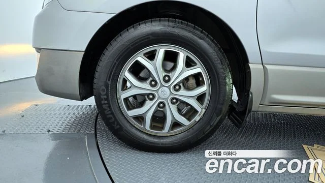 2017 Hyundai Grand Starex