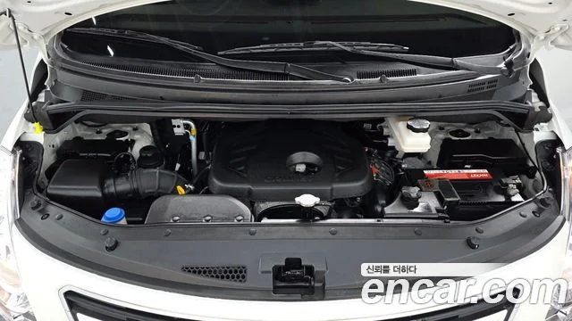 2017 Hyundai Grand Starex