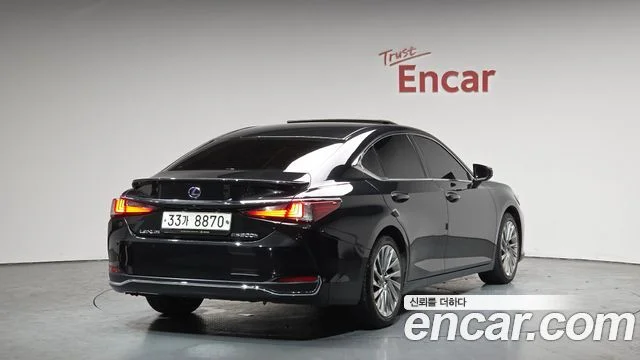 2019 Lexus ES300h 7세대