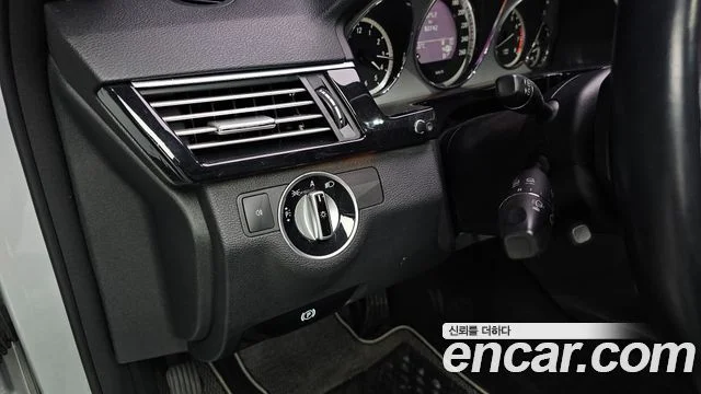2010 Mercedes-Benz E-클래스 W212