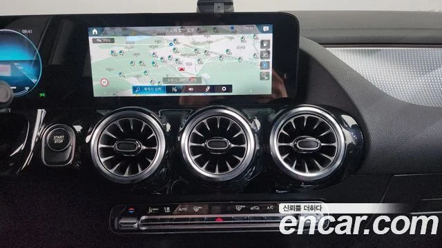 2021 Mercedes-Benz EQA H243