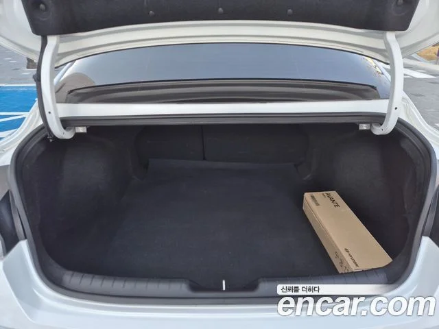 2022 Hyundai Avante (CN7)