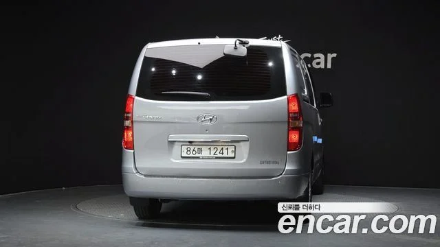 2018 Hyundai Grand Starex (New)