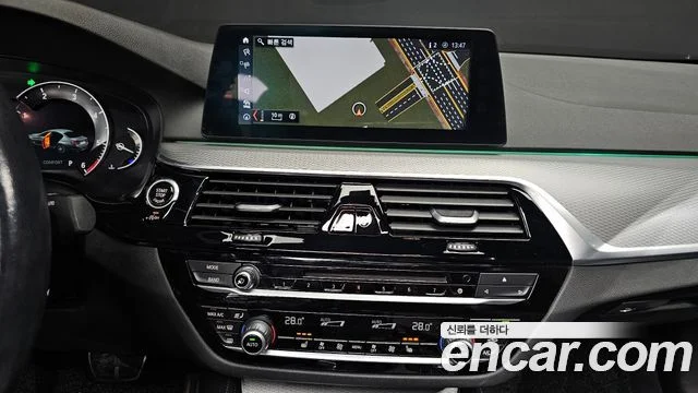 2017 BMW 5 Series (G30)