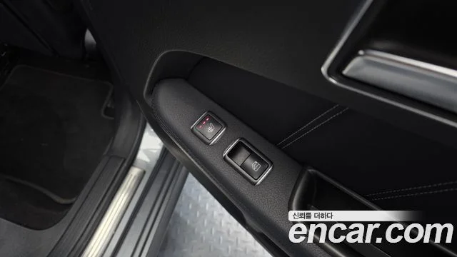 2015 Mercedes-Benz E-class W212