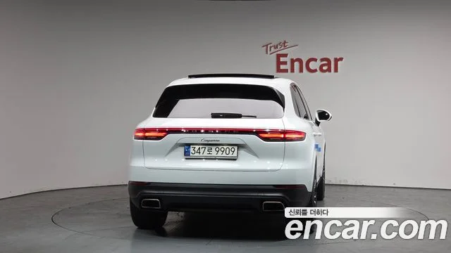 2021 Porsche 카이엔 (PO536)