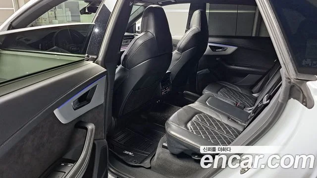 2021 Audi Q8 (4M)