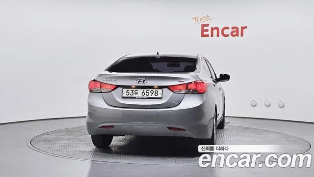 2013 Hyundai 아반떼 MD