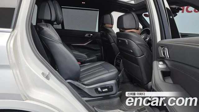 2025 BMW X7 (G07)