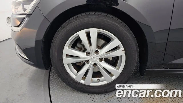 2016 Renault Korea SM6