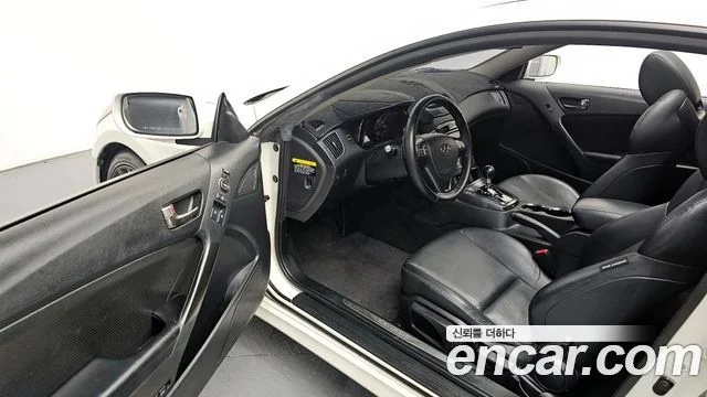 2010 Hyundai Genesis Coupe