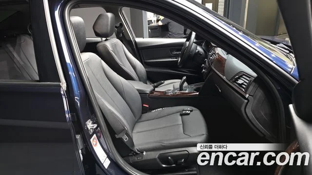 2014 BMW 3 Series (F30)