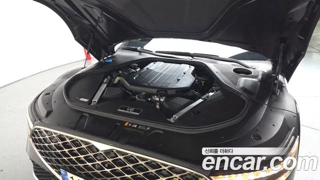 2022 Genesis G90 (RS4)