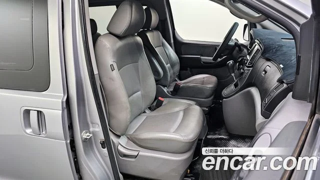 2015 Hyundai Grand Starex