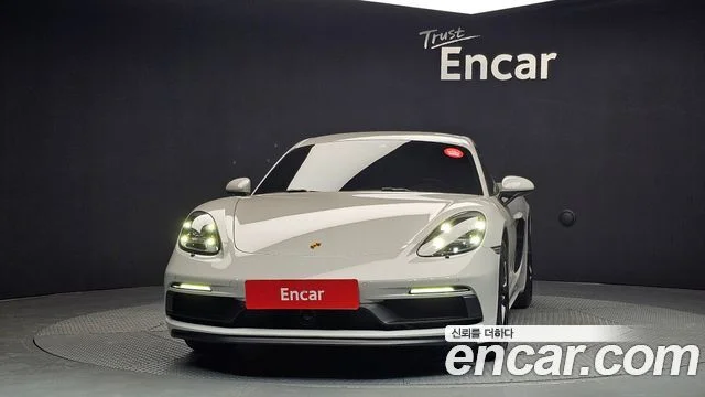 2021 Porsche 718 카이맨