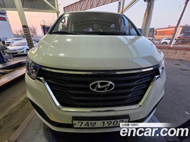 2019 Hyundai Grand Starex (New)