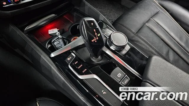 2018 BMW 5 Series (G30)