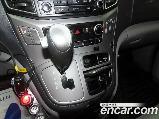 2016 Hyundai Grand Starex