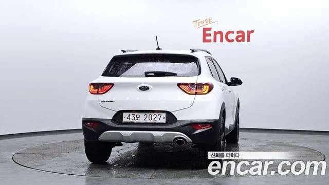 2017 Kia 스토닉