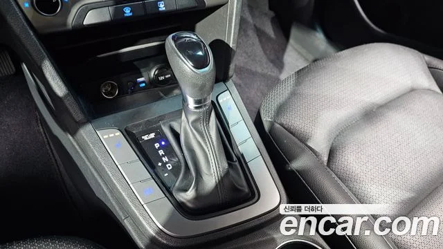 2018 Hyundai 아반떼 AD