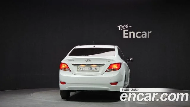 2015 Hyundai 엑센트(신형)