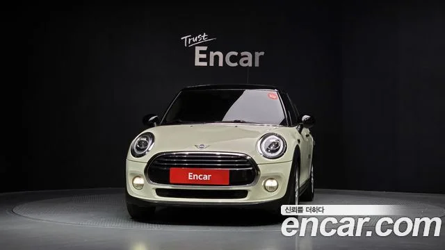 2019 MINI Cooper