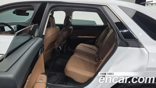 2023 Hyundai 그랜저 하이브리드 (GN7)