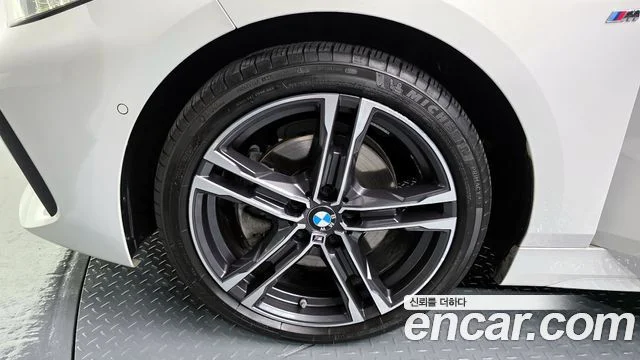 2021 BMW 1 Series (F40)