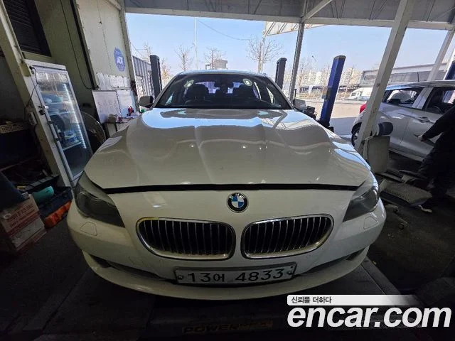 2012 BMW 5 Series (F10)