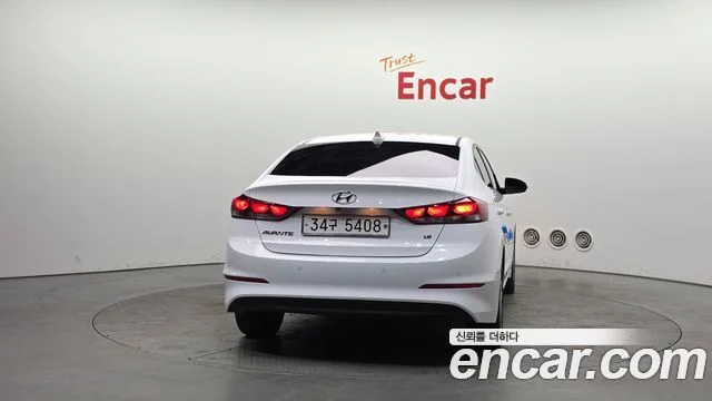 2018 Hyundai 아반떼 AD
