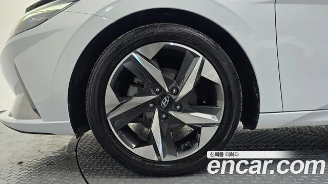 2020 Hyundai Avante (CN7)