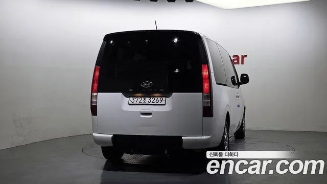 2022 Hyundai Staria