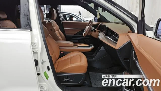 2024 KG Mobility Torres (New)