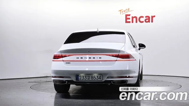 2022 Genesis G90 (RS4)
