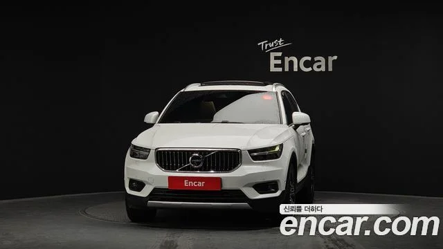 2021 Volvo XC40