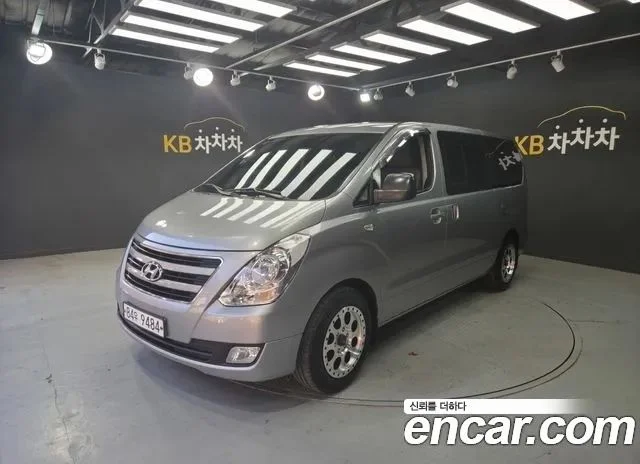 2015 Hyundai Grand Starex