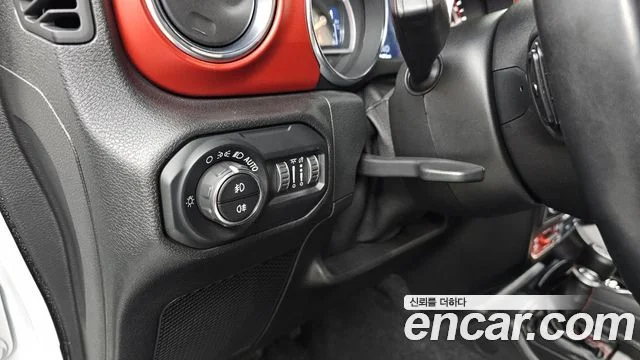 2021 Jeep 랭글러 (JL)