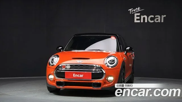 2018 MINI Cooper S