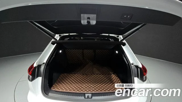 2022 Audi Q4 e-트론 (F4)