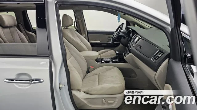 2018 Kia Carnival (New)