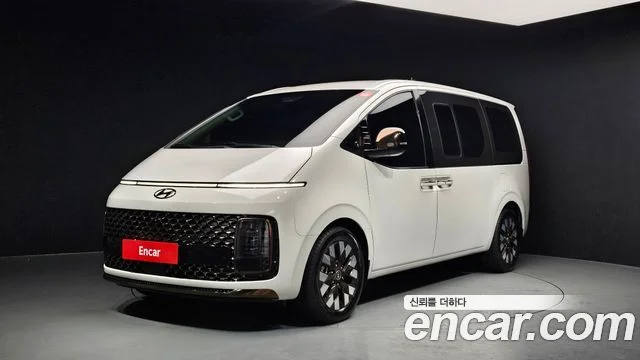 2021 Hyundai Staria