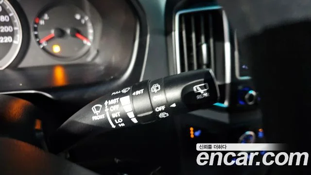 2016 Hyundai Grand Starex