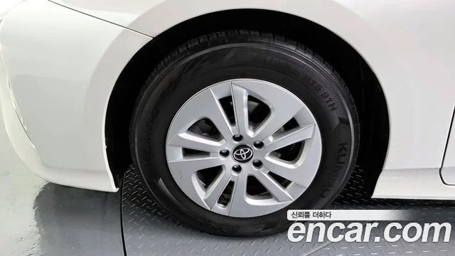 2018 Toyota Prius 4th Generation