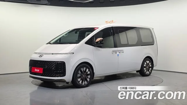 2022 Hyundai Staria