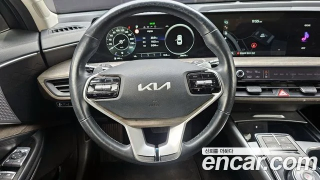 2022 Kia K8