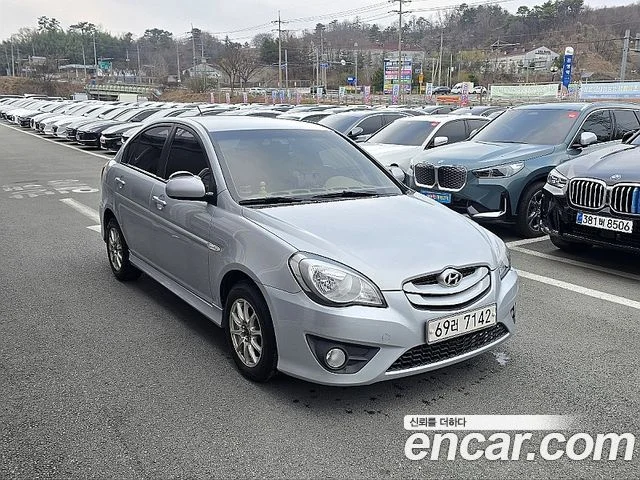 2010 Hyundai Verna Transform