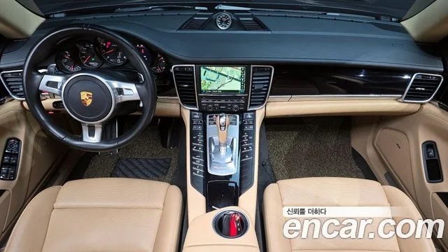 2016 Porsche 파나메라
