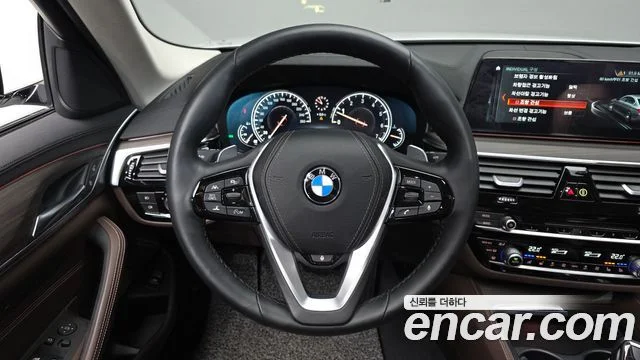 2018 BMW 5 Series (G30)