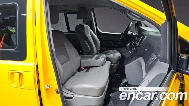 2018 Hyundai Grand Starex (New)